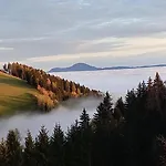 Almchalet Schuster בקתה *