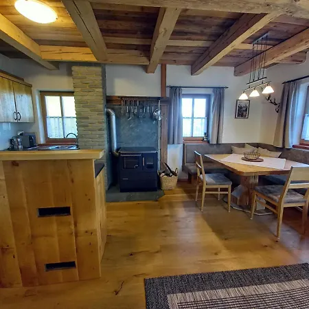 Almchalet Schuster